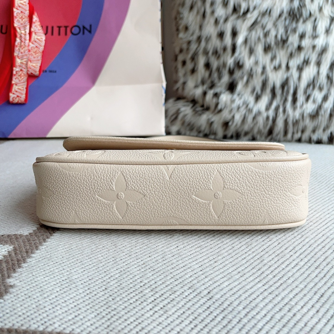 Louis Vuitton Ivy Bag