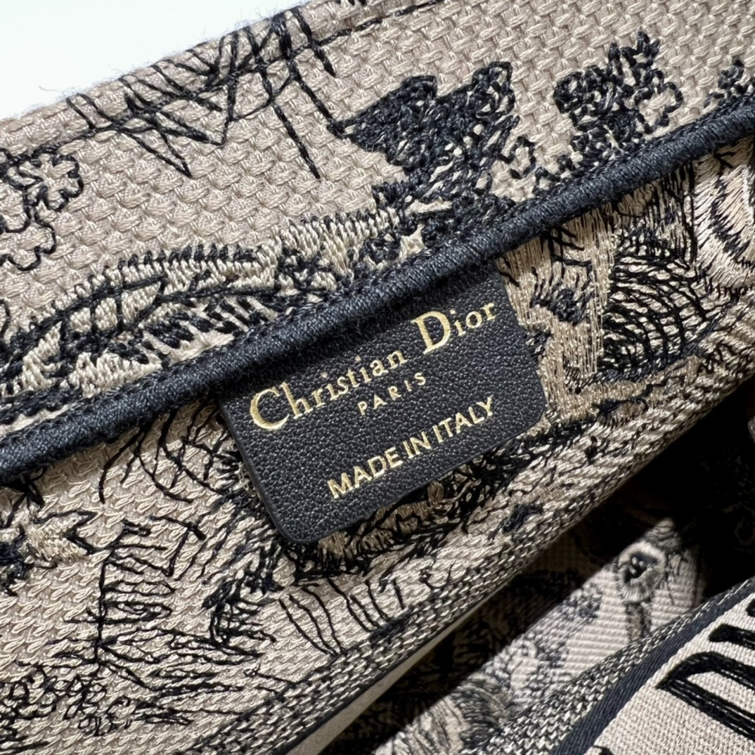 Medium Dior Book Tote