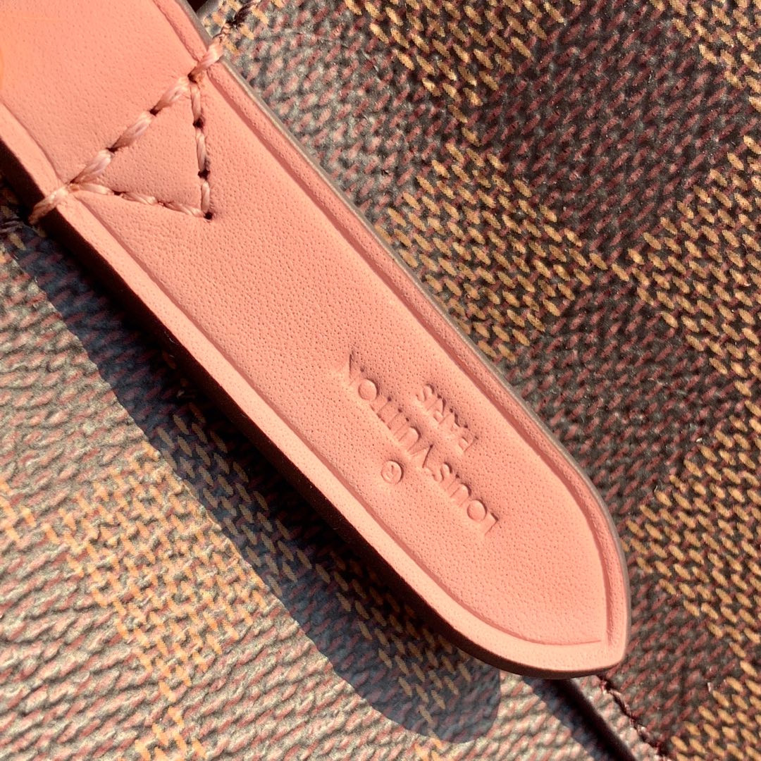 Louis Vuitton Néonoé Bag