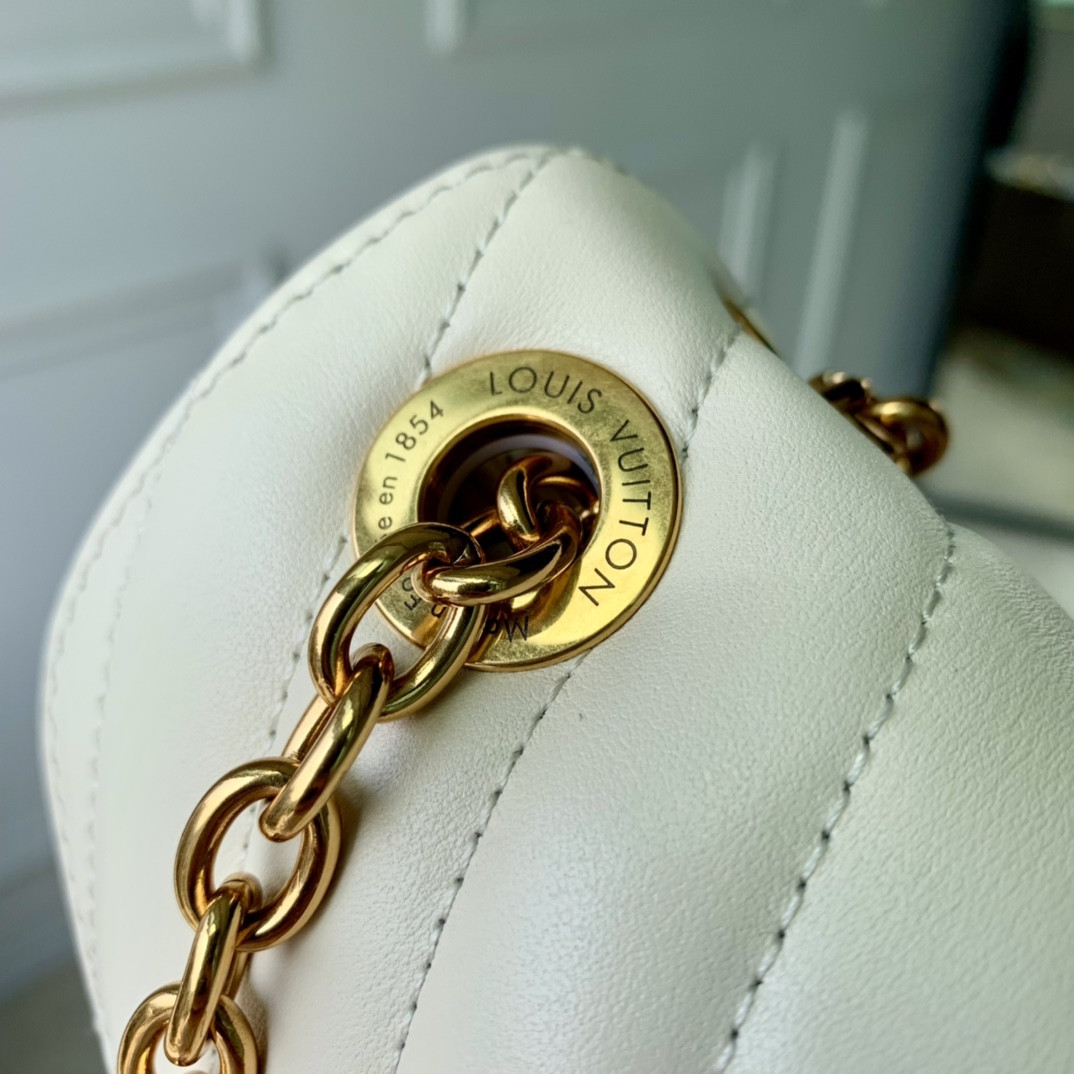 Louis Vuitton New Wave Multi Pochette Accessoires Bag