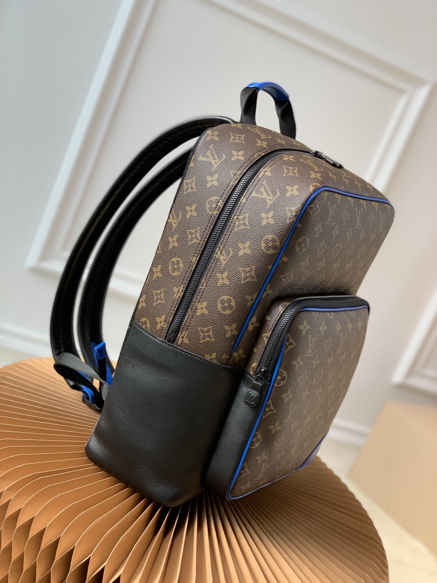 Louis Vuitton Dean Bag