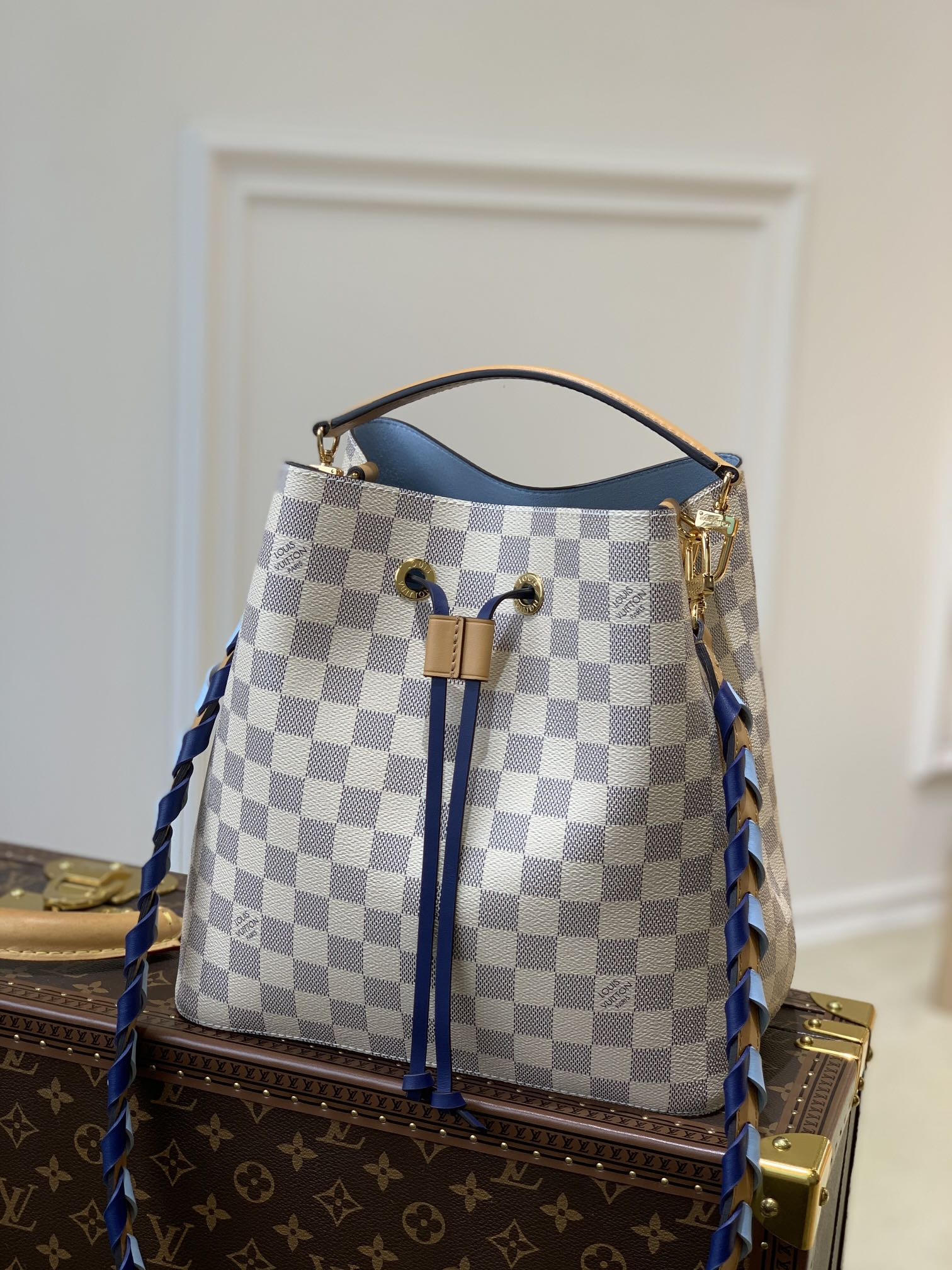 Louis Vuitton Néonoé Bag