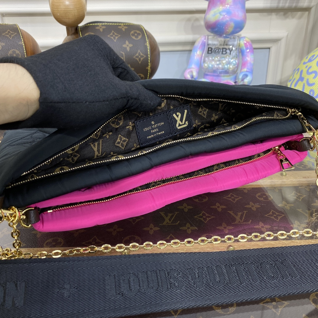 Louis Vuitton Maxi Multi Pochette Accessoires Bag