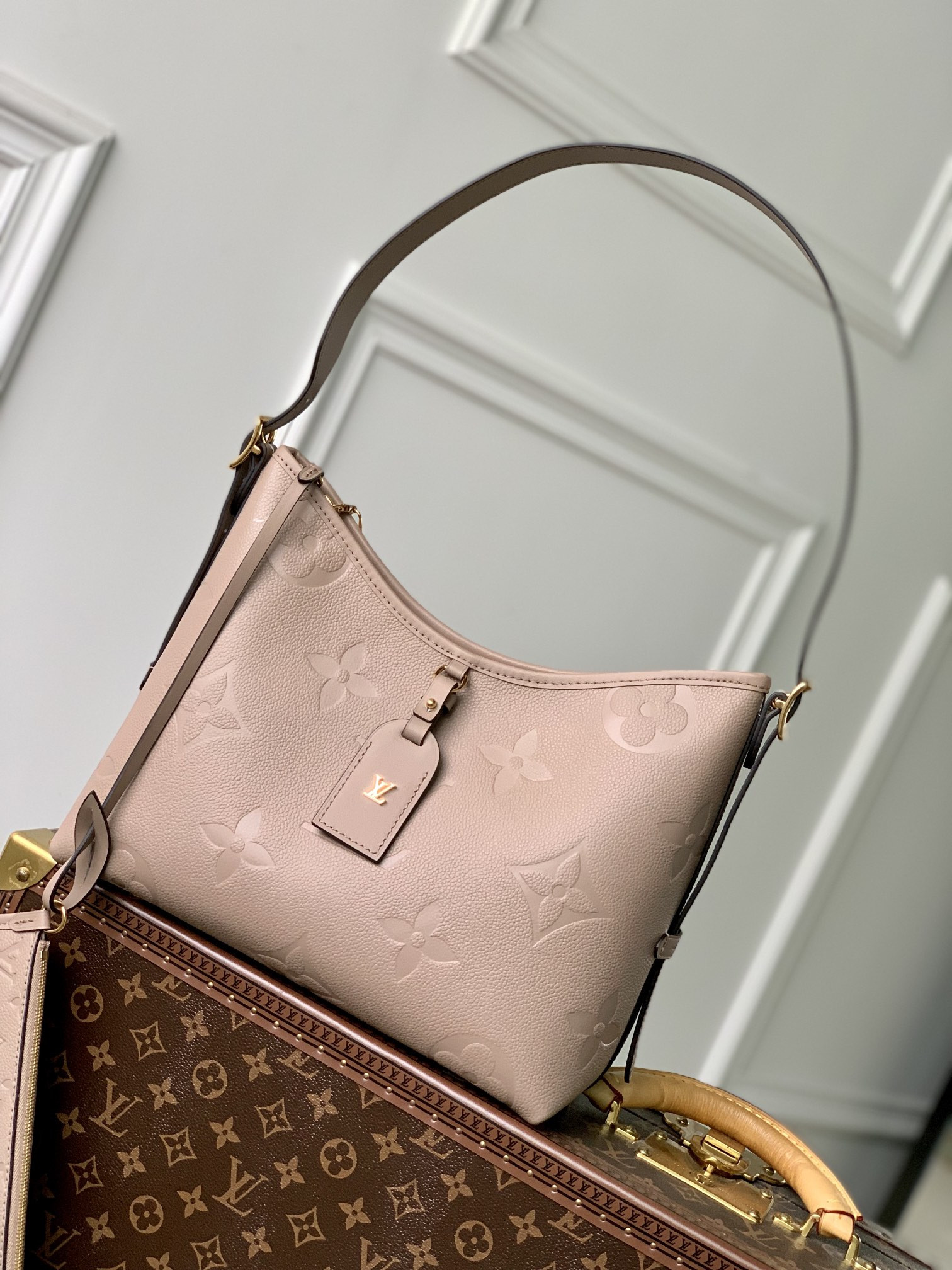 Louis Vuitton Carryall Bag