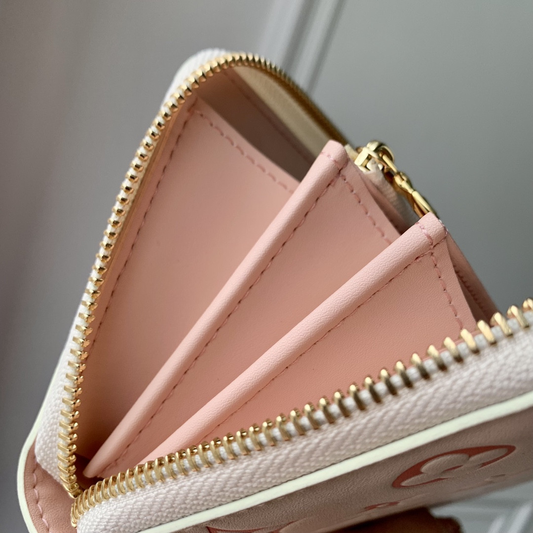 Louis Vuitton Zippy Bag