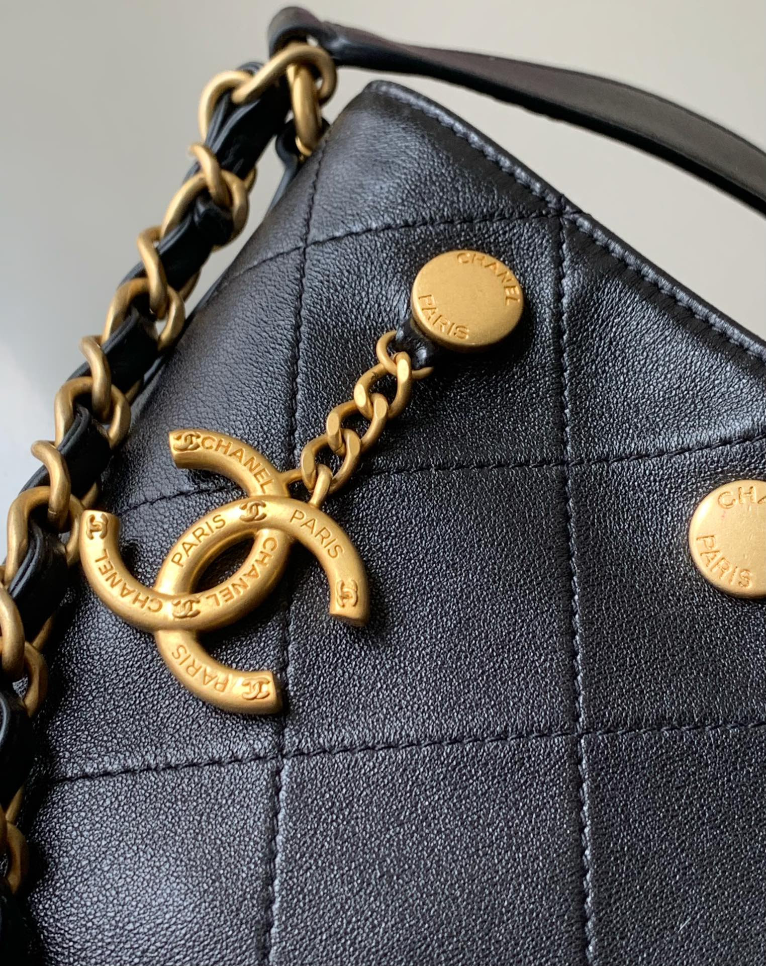 Chanel 25p Hobo Bag