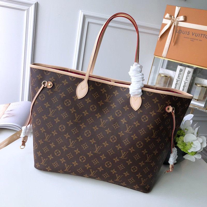 Louis Vuitton Neverfull Bag