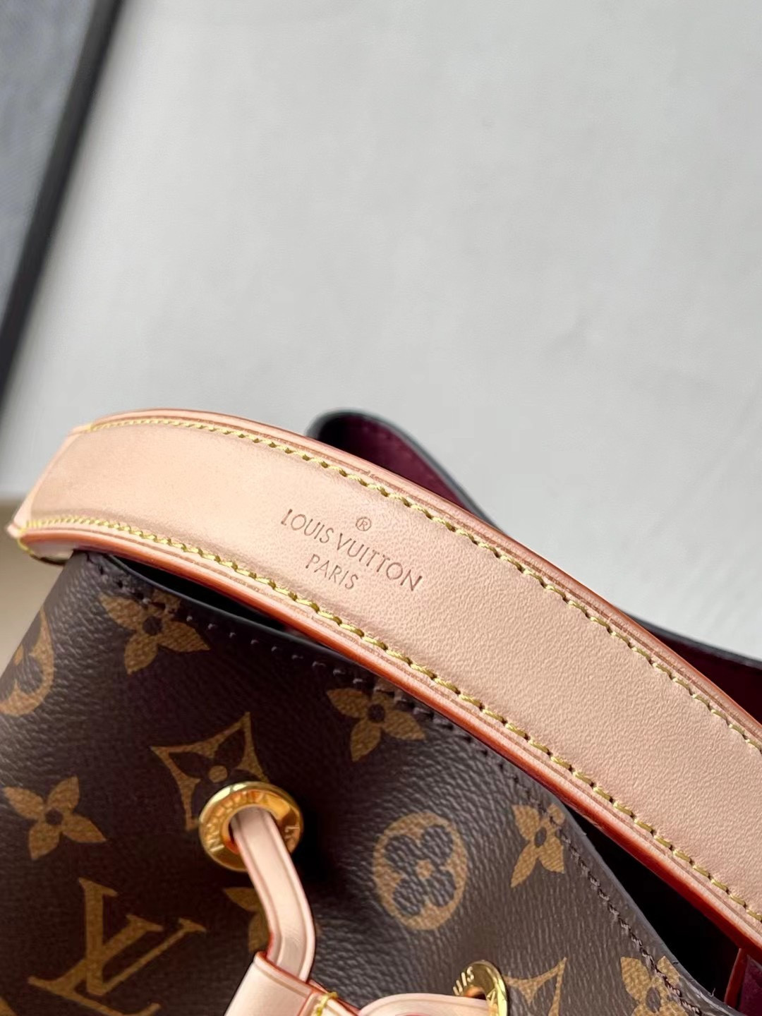 Louis Vuitton Néonoé Bag