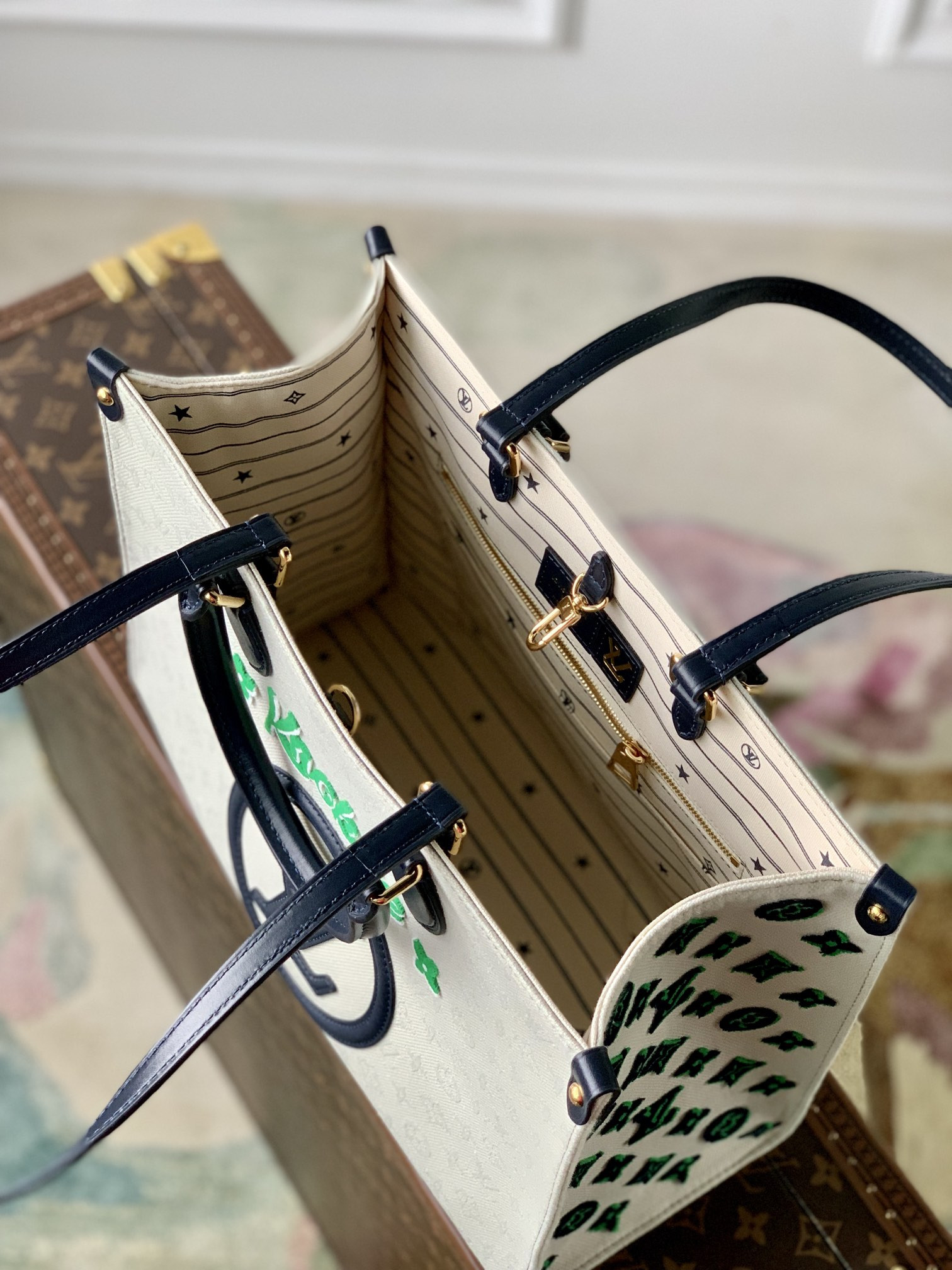 Louis Vuitton Onthego Bag