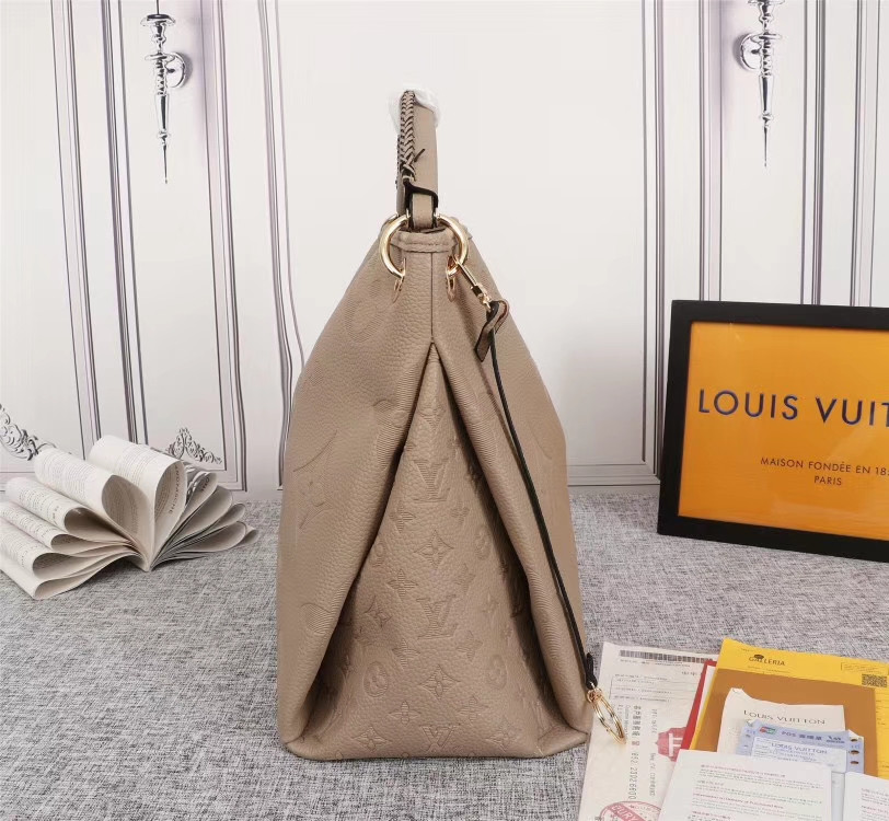 Louis Vuitton Artsy Bag