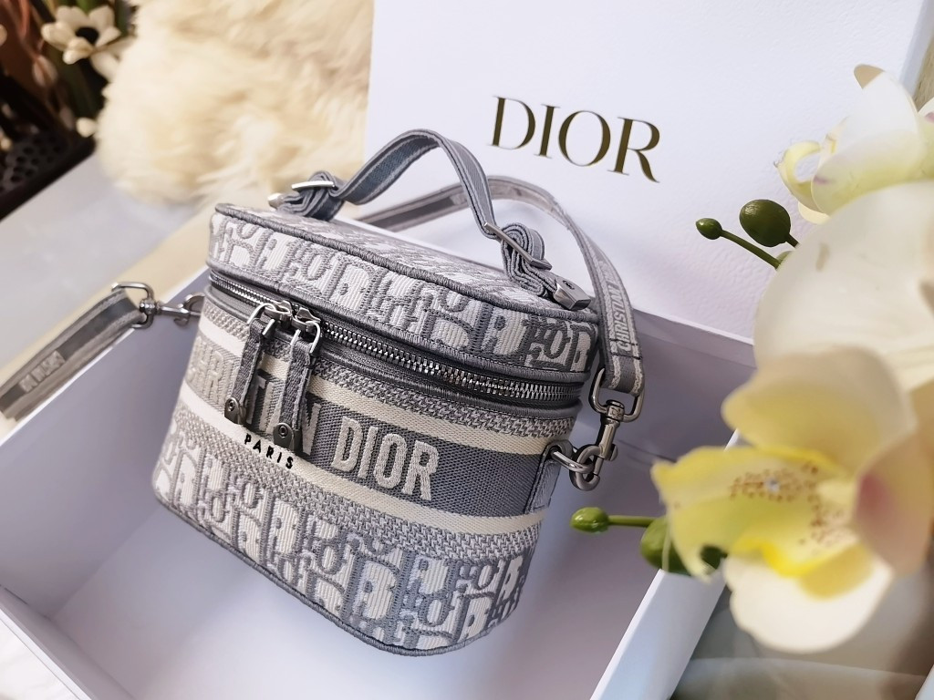 Dior travel Vanity