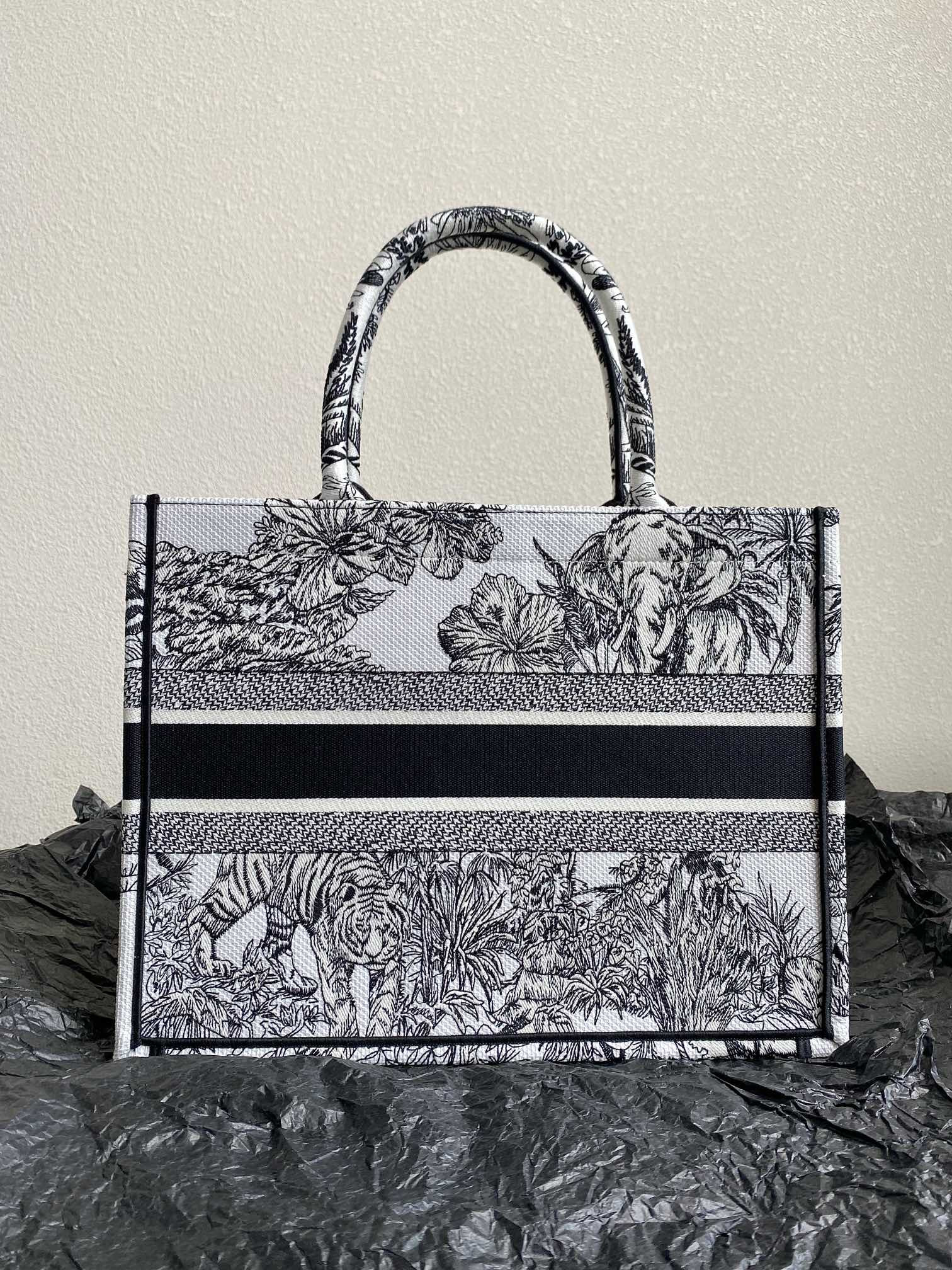 Medium Dior Book Tote