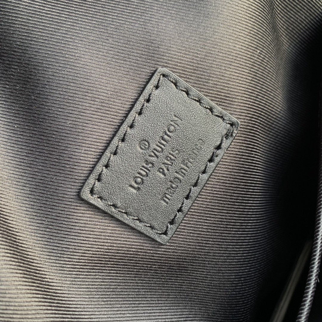 Louis Vuitton Dean Bag