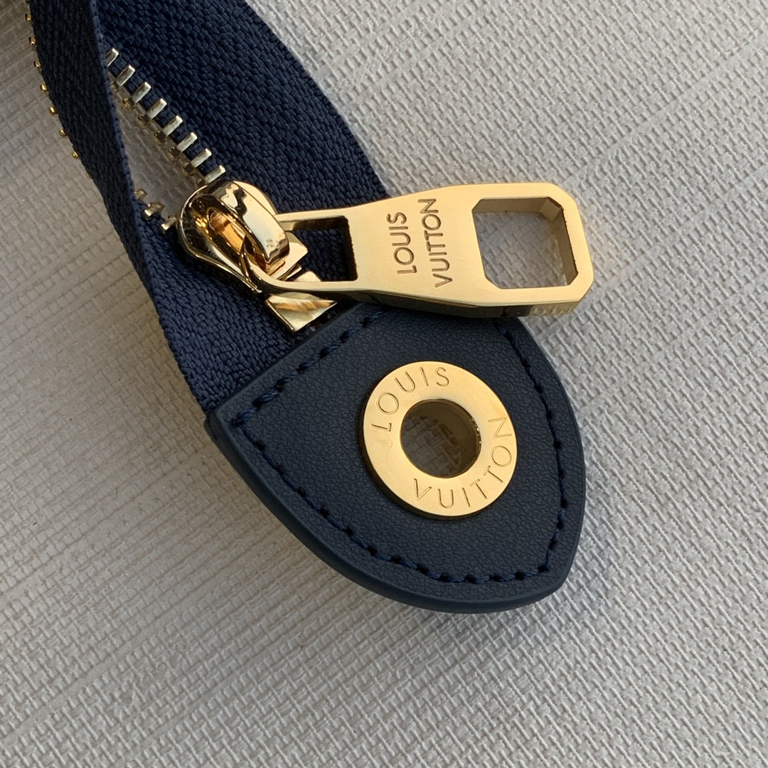 Louis Vuitton Pochette Voyage Bag