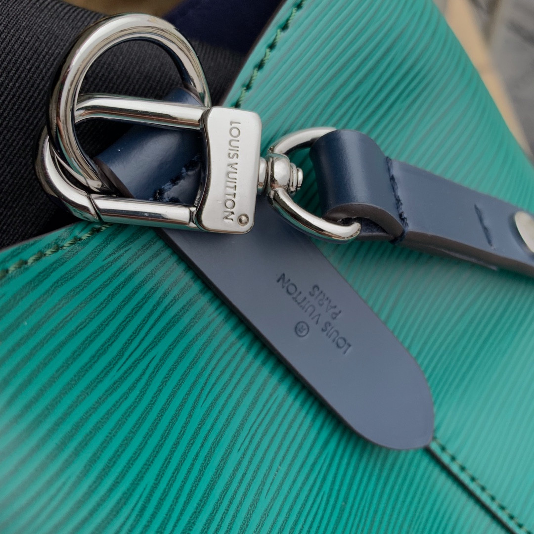 Louis Vuitton Néonoé Bag