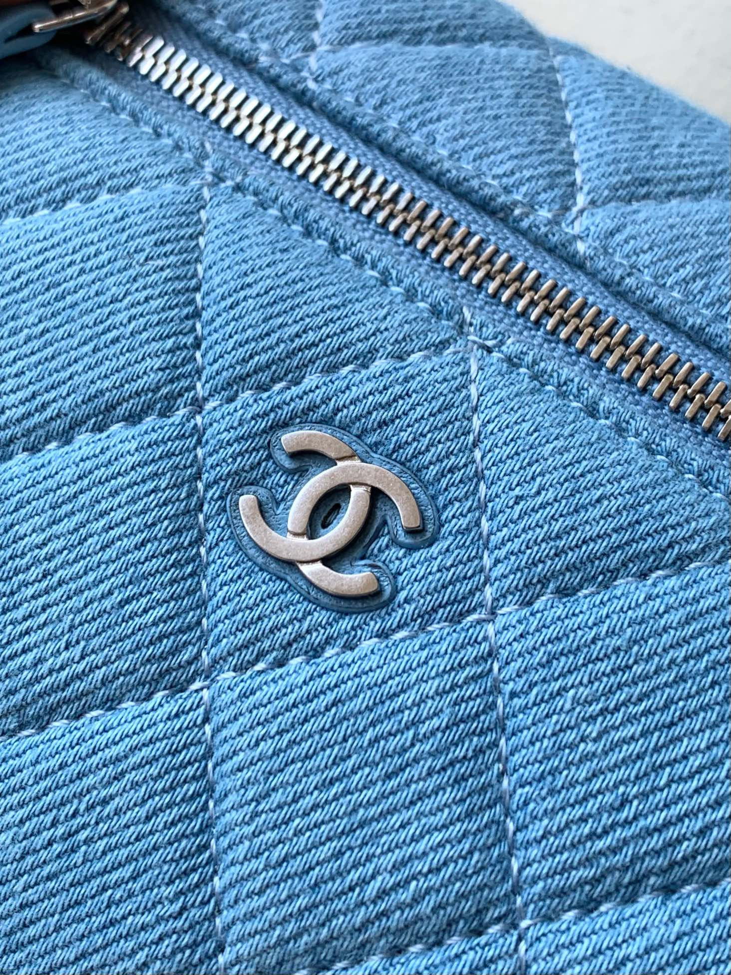 Chanel 25c Lp Bag