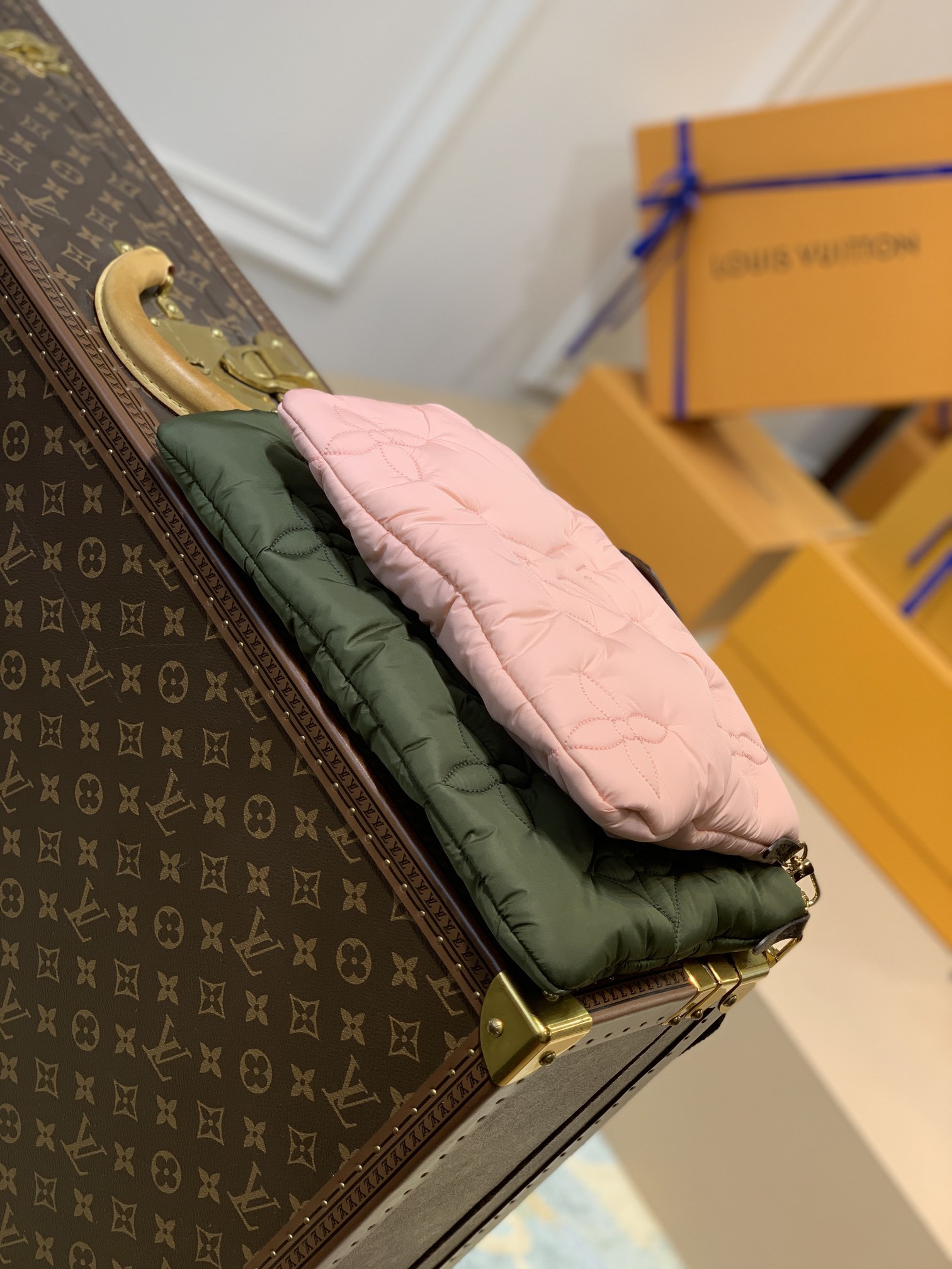 Louis Vuitton Maxi Multi Pochette Accessoires Bag