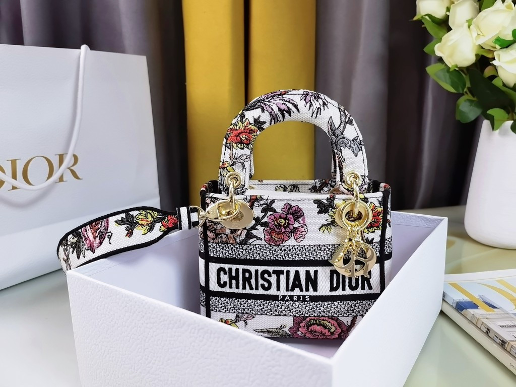 Mini Lady Dior Bag