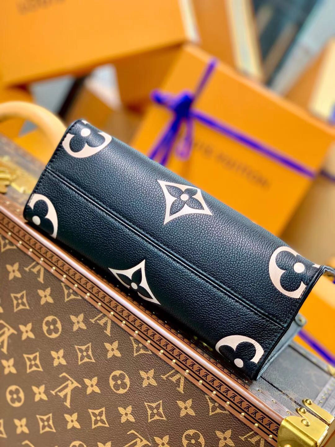 Louis Vuitton Onthego Bag