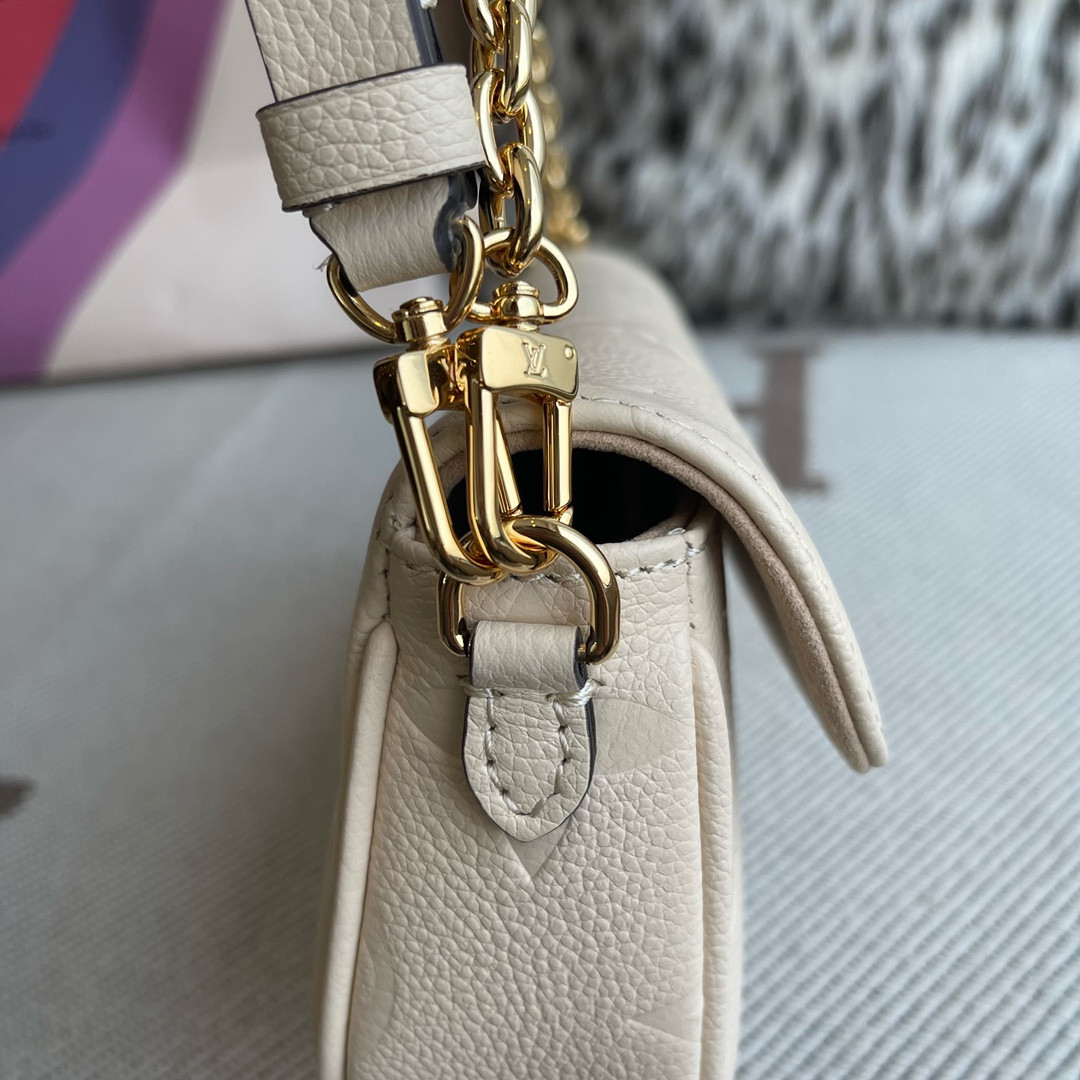 Louis Vuitton Ivy Bag