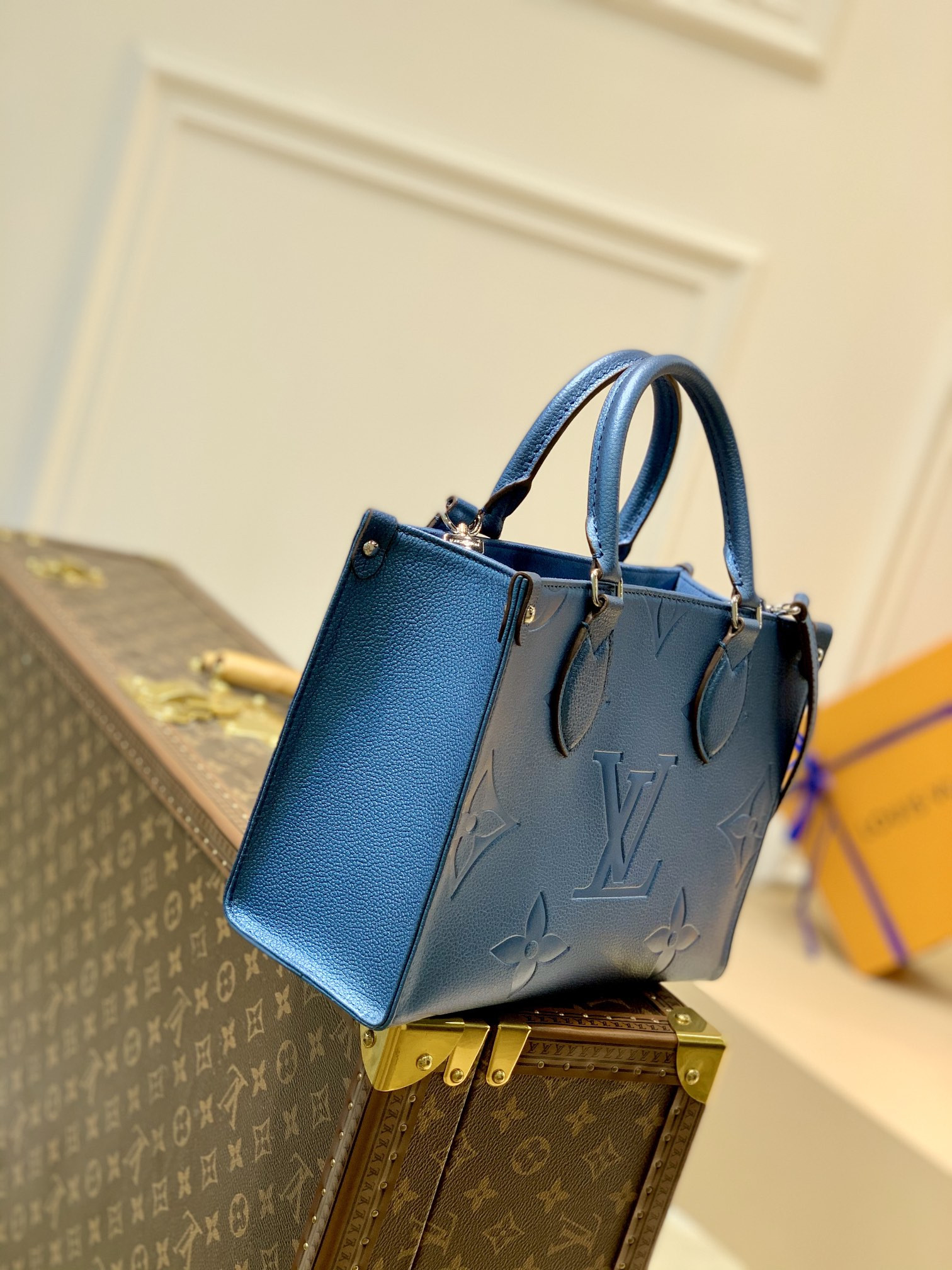 Louis Vuitton Onthego Bag