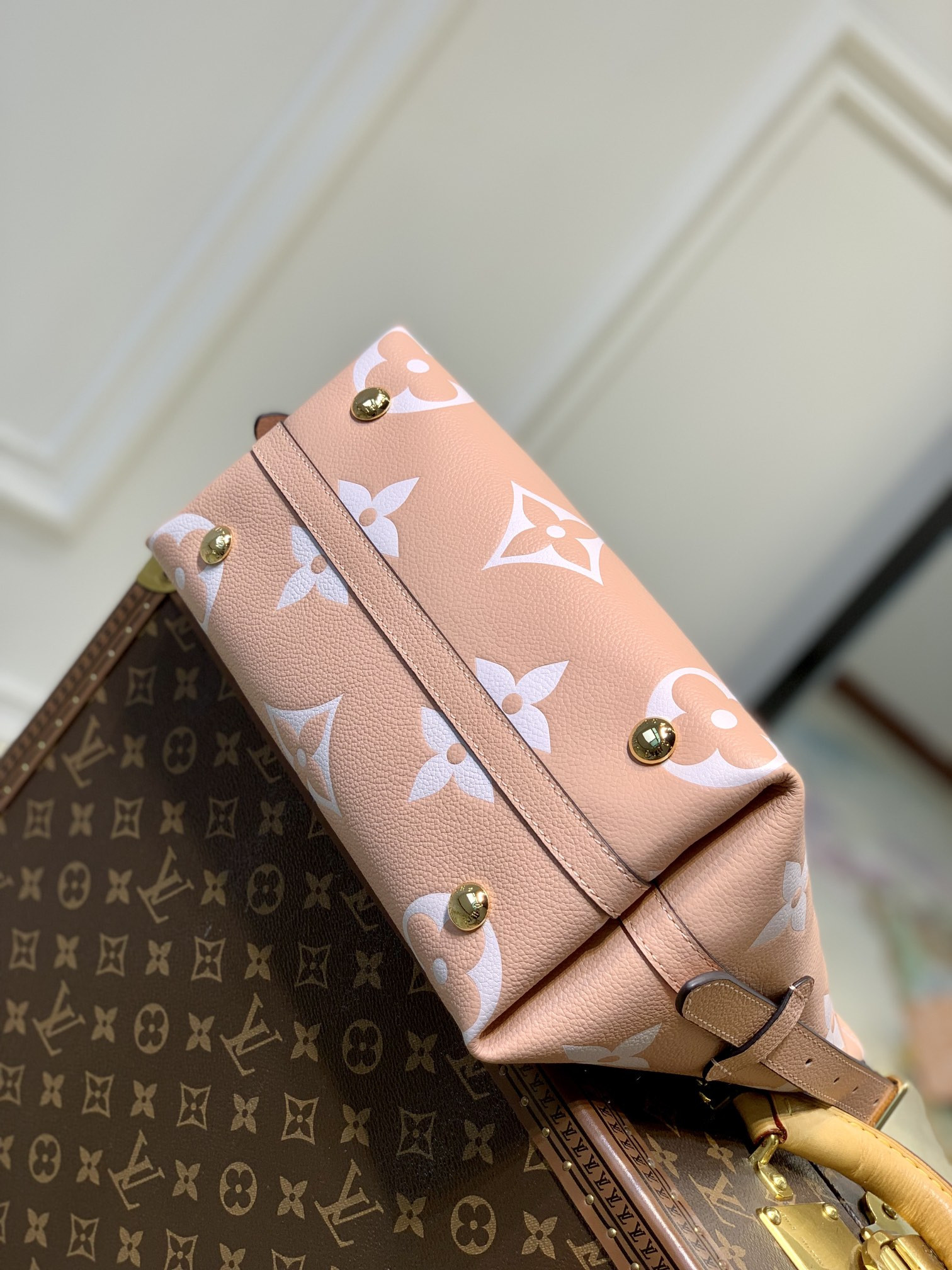 Louis Vuitton Carryall Bag