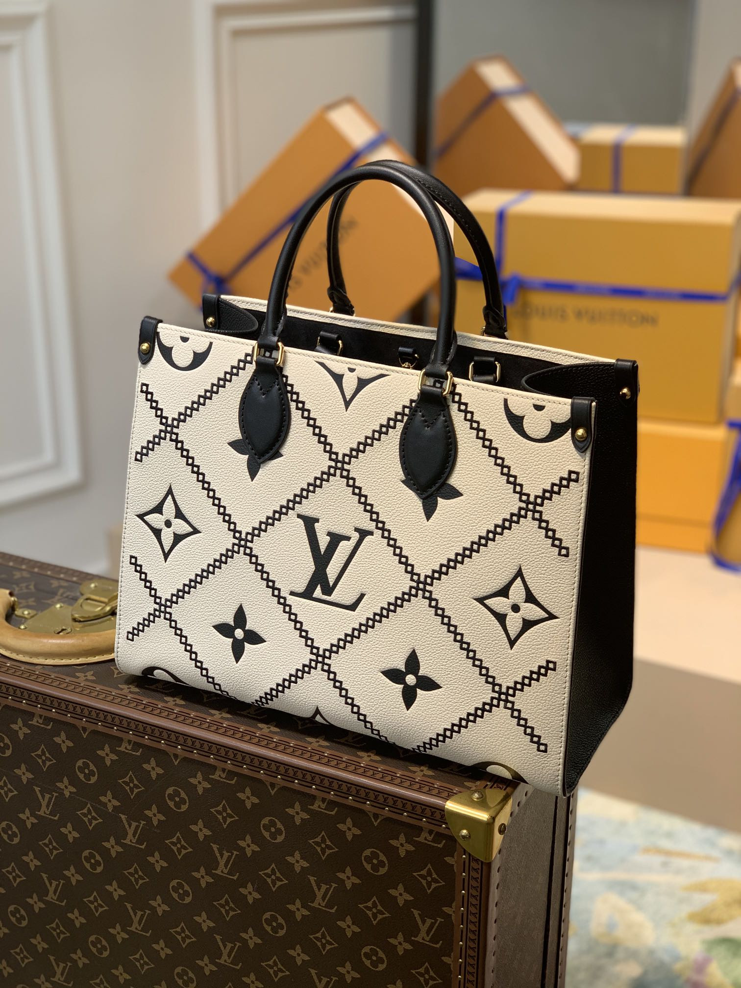 Louis Vuitton Onthego Bag