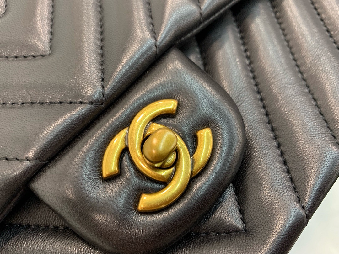 Chanle Classic Flap Bag With Chevron Quilting-lambskin Leather