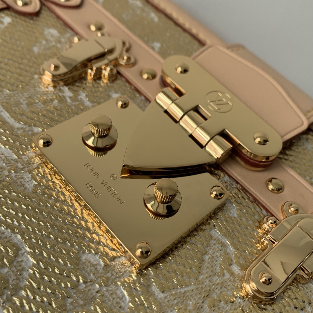 Louis Vuitton Petit Malle Bag