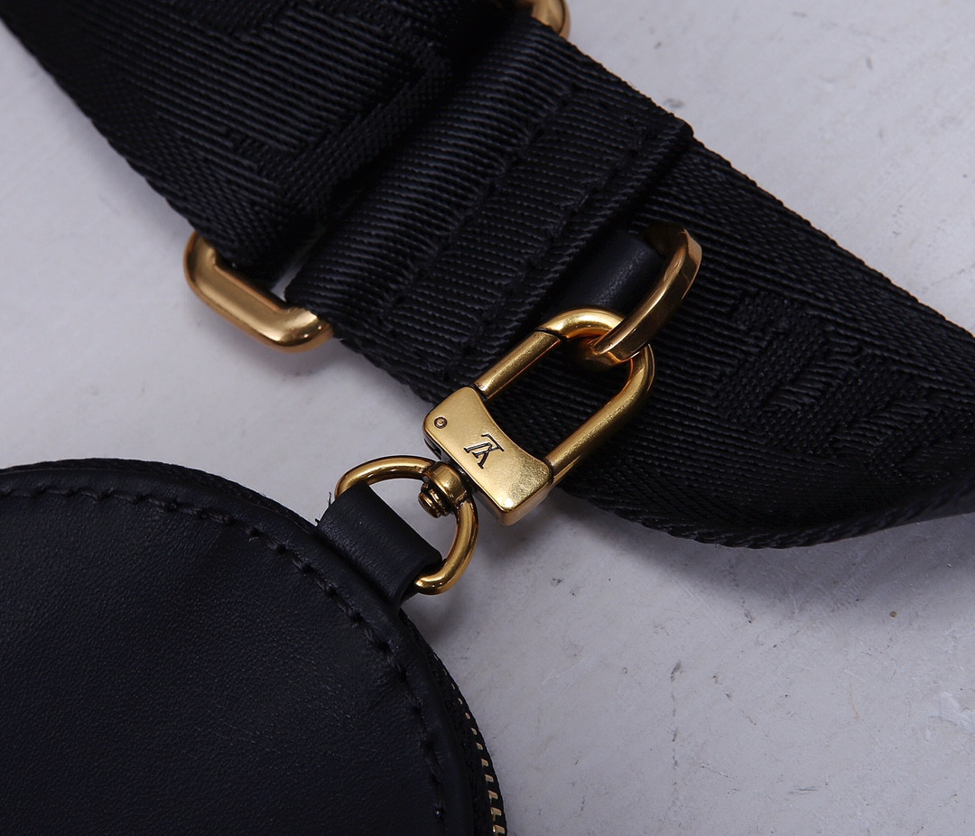 Louis Vuitton New Wave Multi Pochette Accessoires Bag