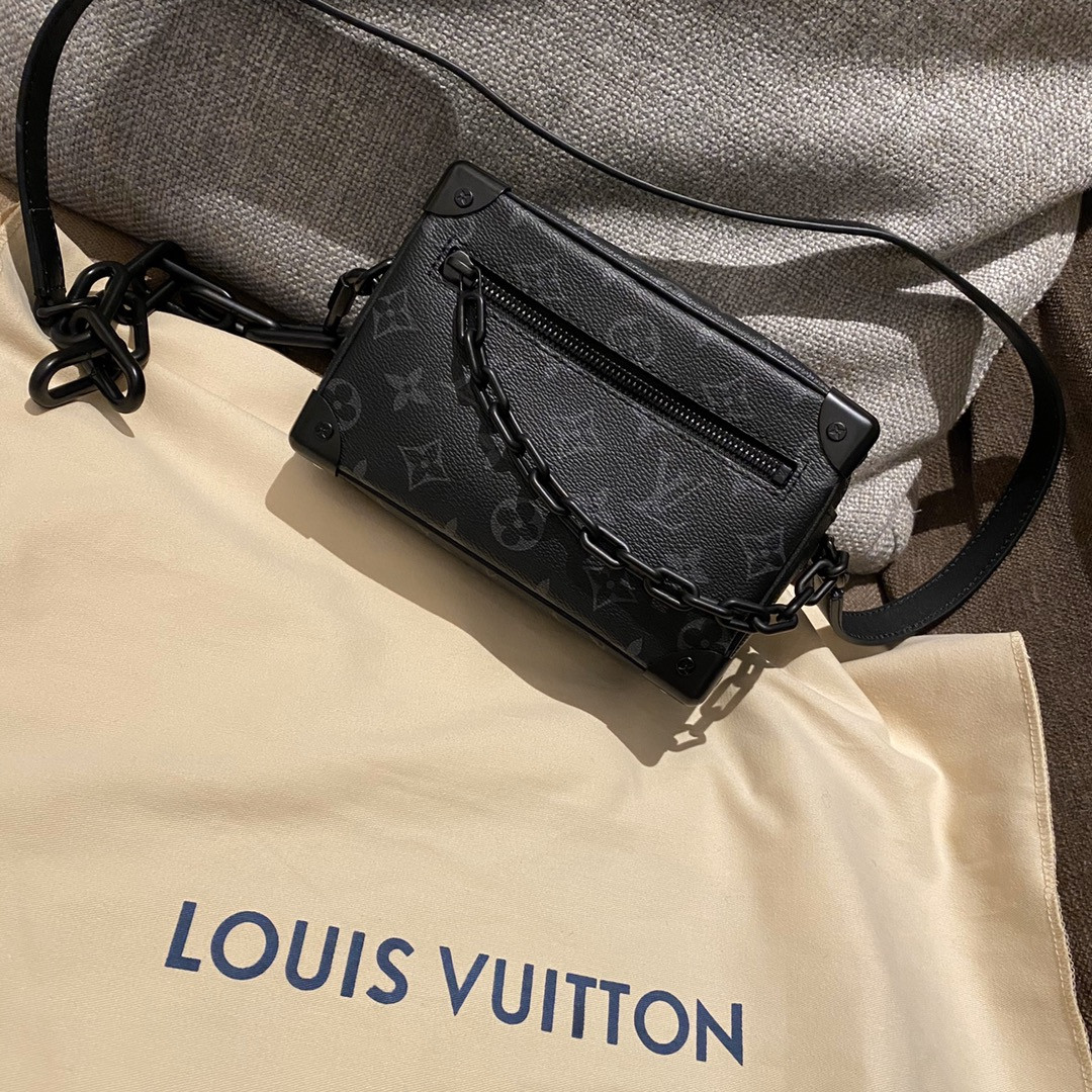 Lv Soft Trunk