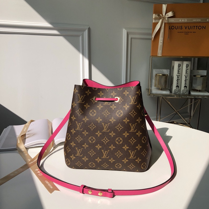 Louis Vuitton Néonoé Bag