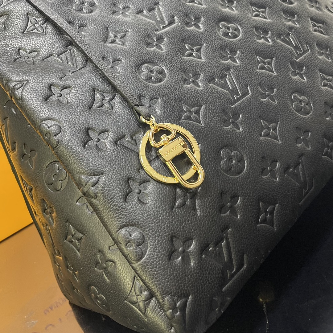 Louis Vuitton Artsy Bag