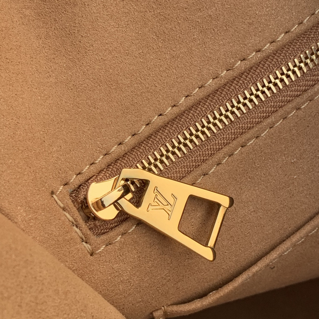 Louis Vuitton Onthego Bag