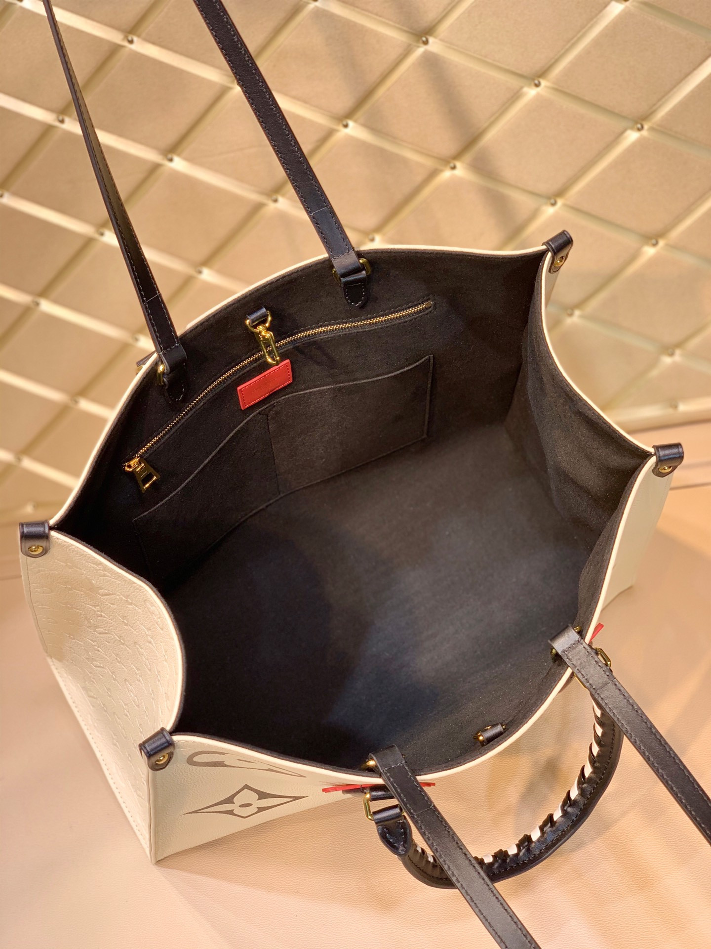 Louis Vuitton Onthego Bag