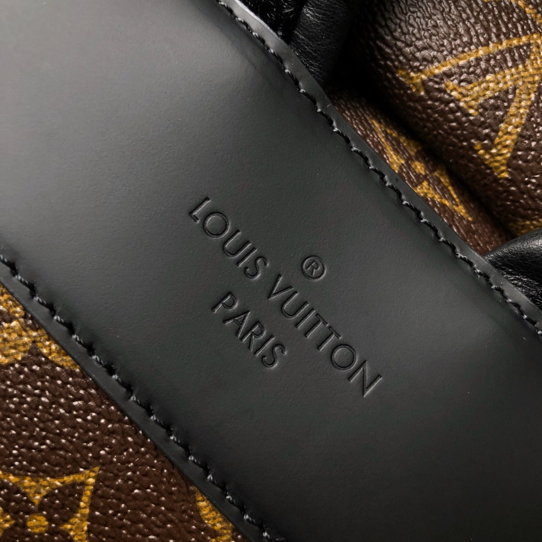 Louis Vuitton Zack Bag