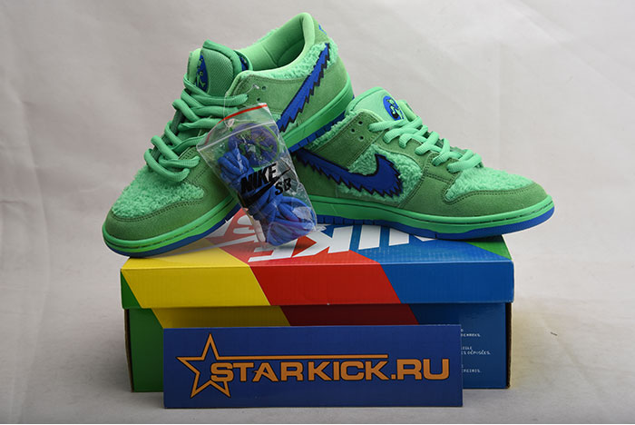 Dead x Nike SB Dunk Low“ Green Bear” CJ5378-300