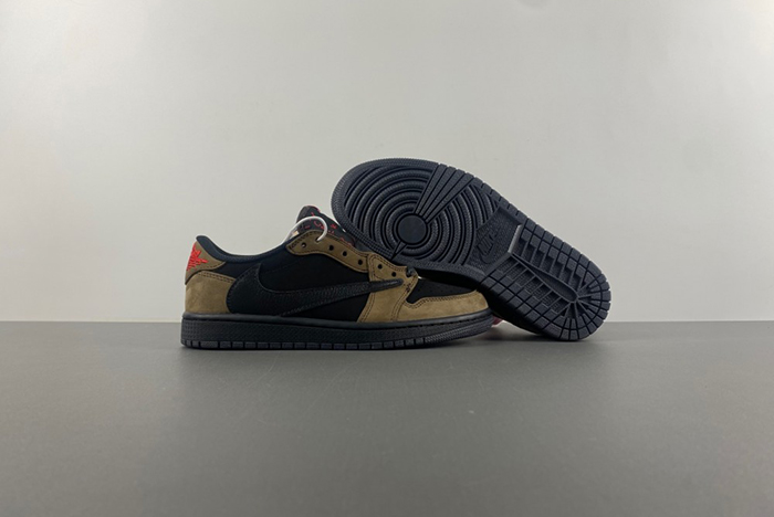 Travis Sco tt x Air Jordan 1 Low OG DM7866-202