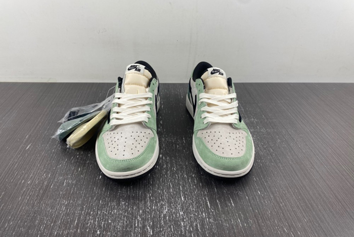 Travis Scott x Air Jordan 1 Low DM7866 813
