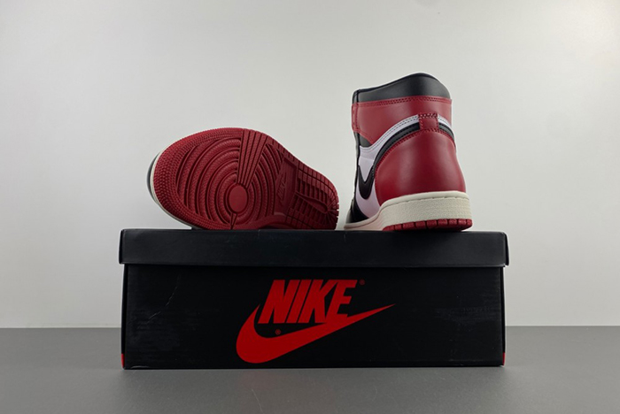 Air Jordan 1 High OG “Black Toe Reimagined” DZ5485-106