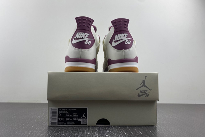 SB x Jordan 4 “Sapphire”  DR5415-102