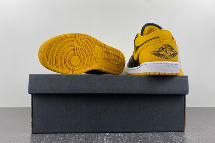 Air Jordan 1 Low “ Yellow Ochre”  553558-072