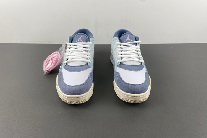 Air Jordan 4 RM “Prism Pink” RM FQ7939-101