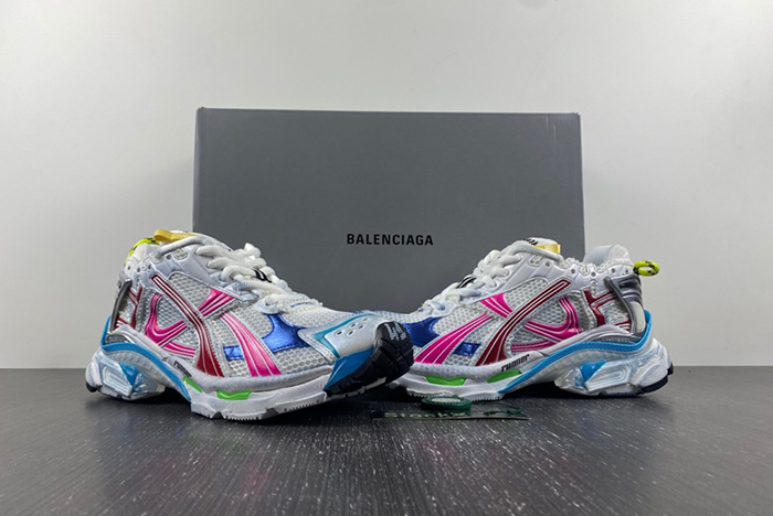 7.0 BALENCIAGA -Runner、772774-W3RBW-9645