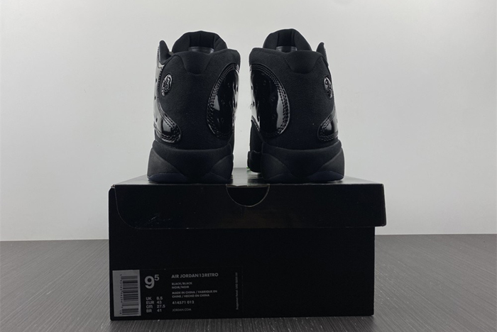 AJ 13 AIR JORDAN 13  ‘ Cap and Gown " 414571-012
