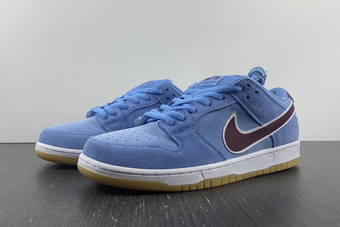 Nike SB Dunk Low “Phillies” DQ4040-400