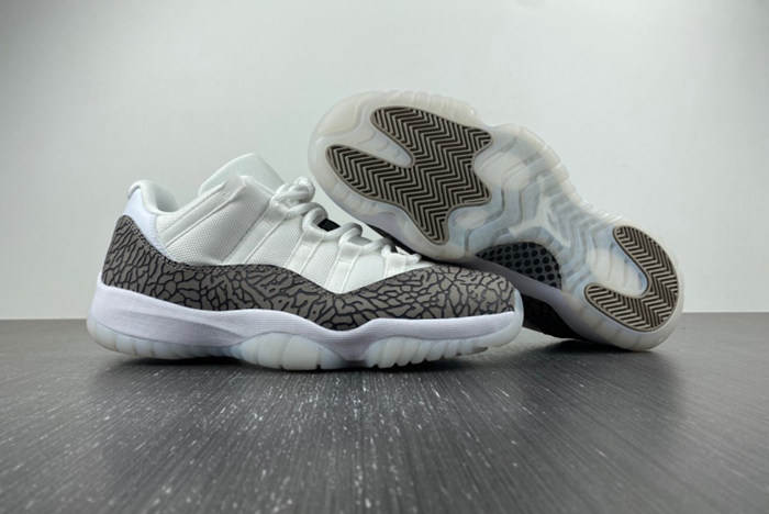 Air Jordan 11 Low WMNS “Yellow Snakeskin”  AV2187-140`