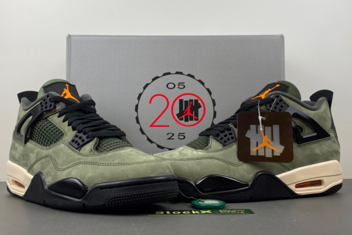 UNDEFEATED x Air Jordan 4 OG IB1519-200