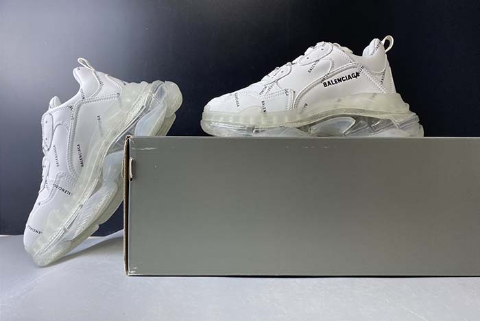 Balenciaga Triple S Black Sneaker 524039 W09E1 2021