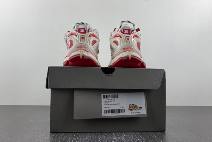 7.0 Balenciaga/ 677402-W3RB2-9060